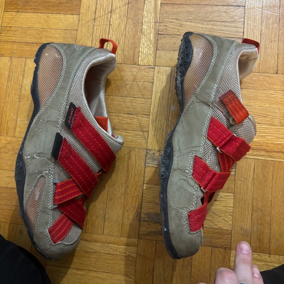 Unreal super rare DKNY shoes 90s y2k velcro * accepting offers - Picture 7 of 7